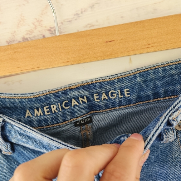 American Eagle Mom Straight Jeans Size 14 - Picture 9 of 12